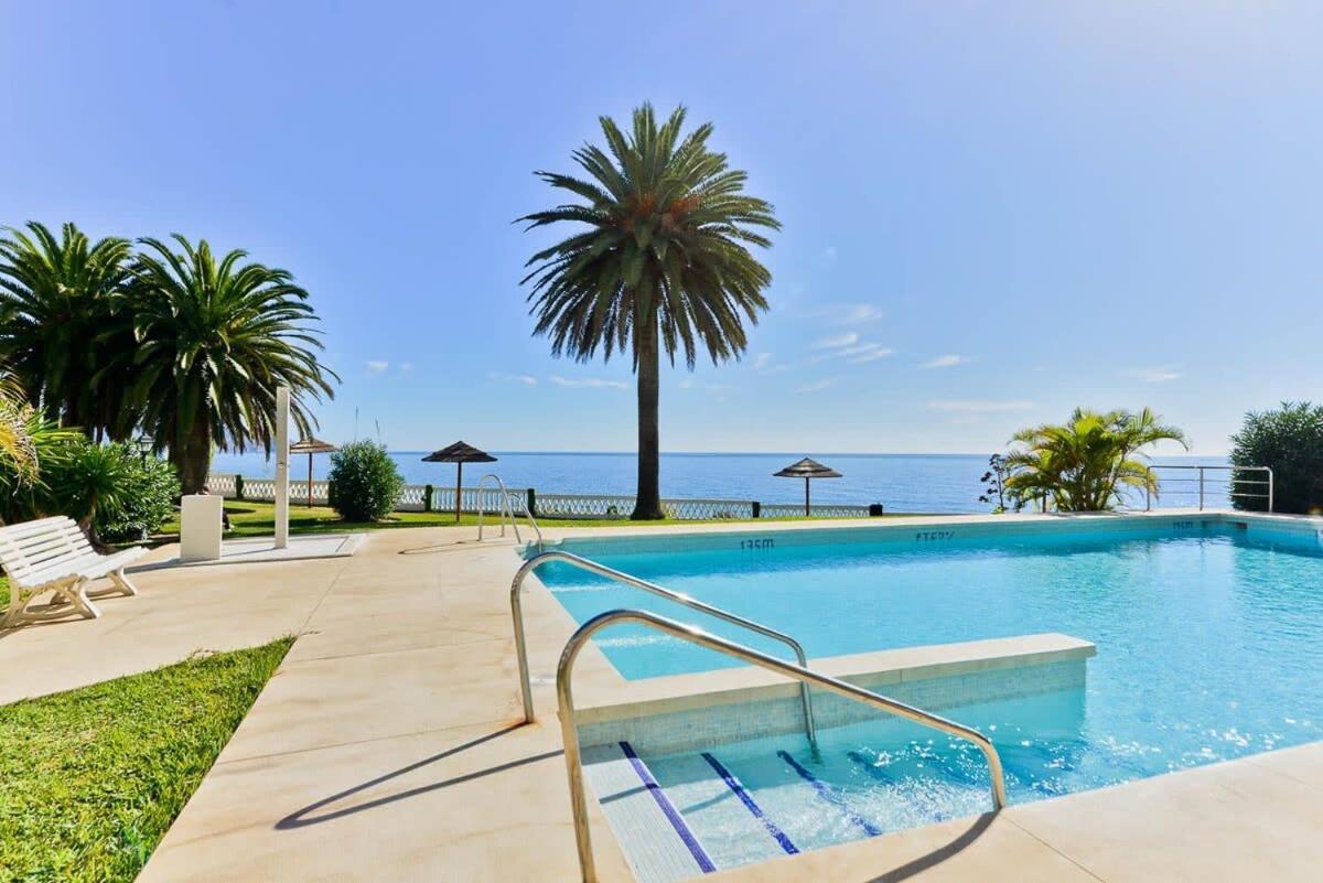 Acapulco Playa Apartment Nerja Exterior photo