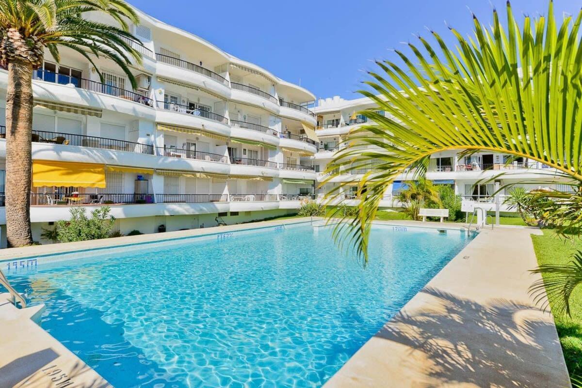 Acapulco Playa Apartment Nerja Exterior photo